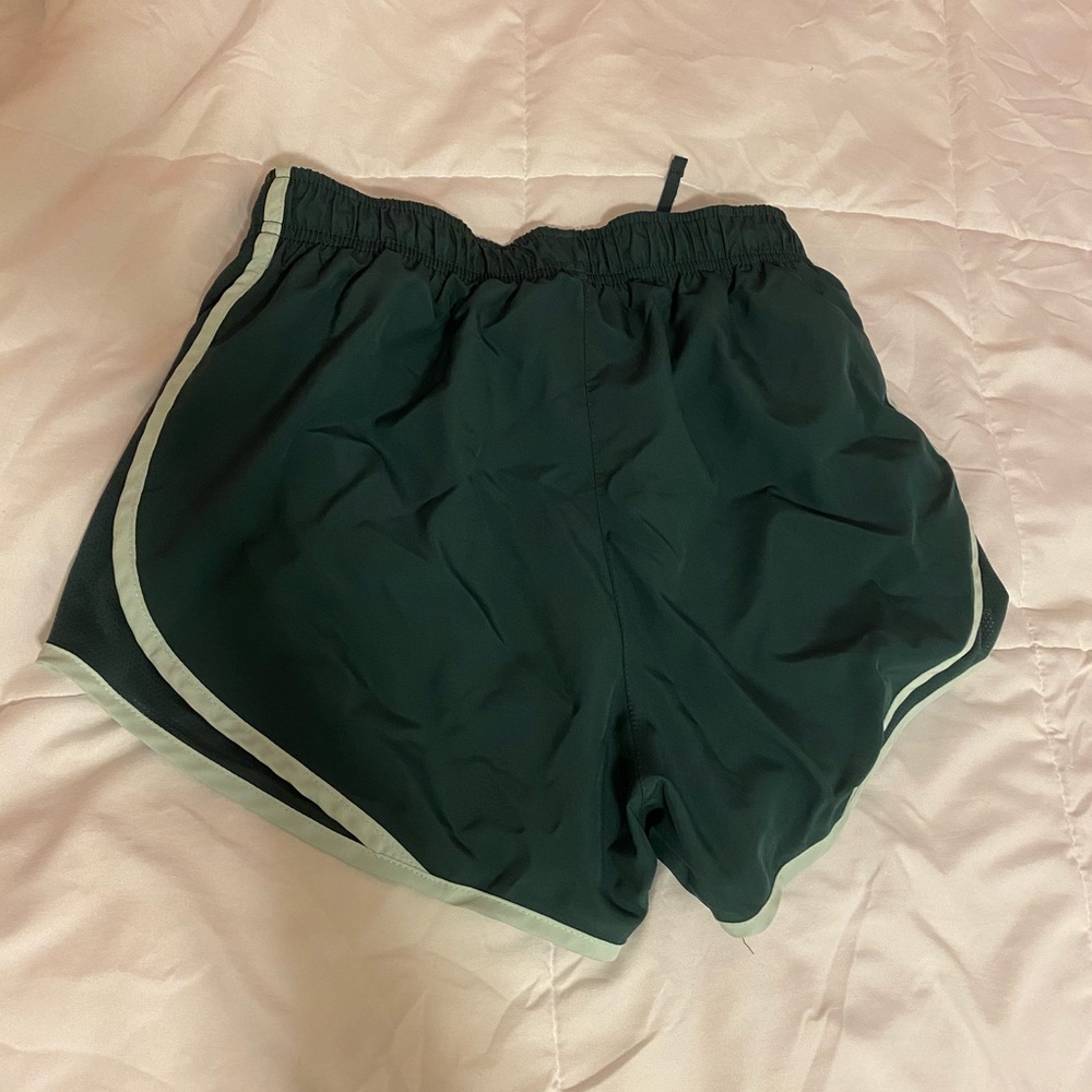 Nike shorts - Picture 3 of 3